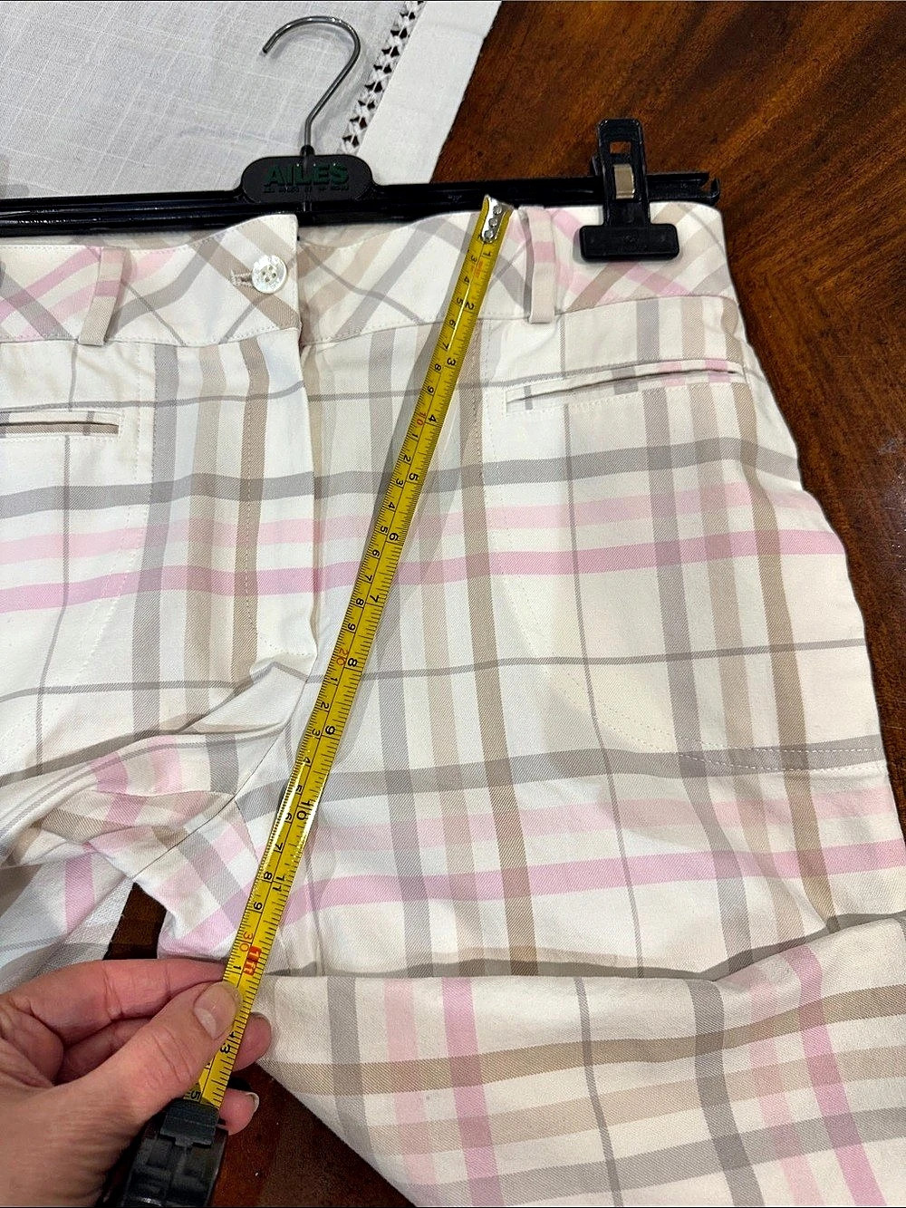 Burberry Women's Plaid Capris US 6 - Picture 6 of 8